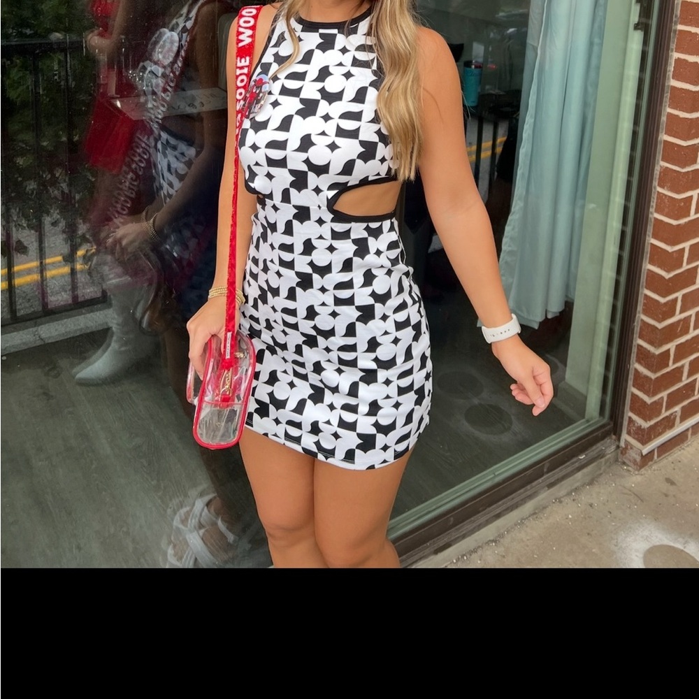Abercrombie & Fitch Black and White Bodycon Mini Dress